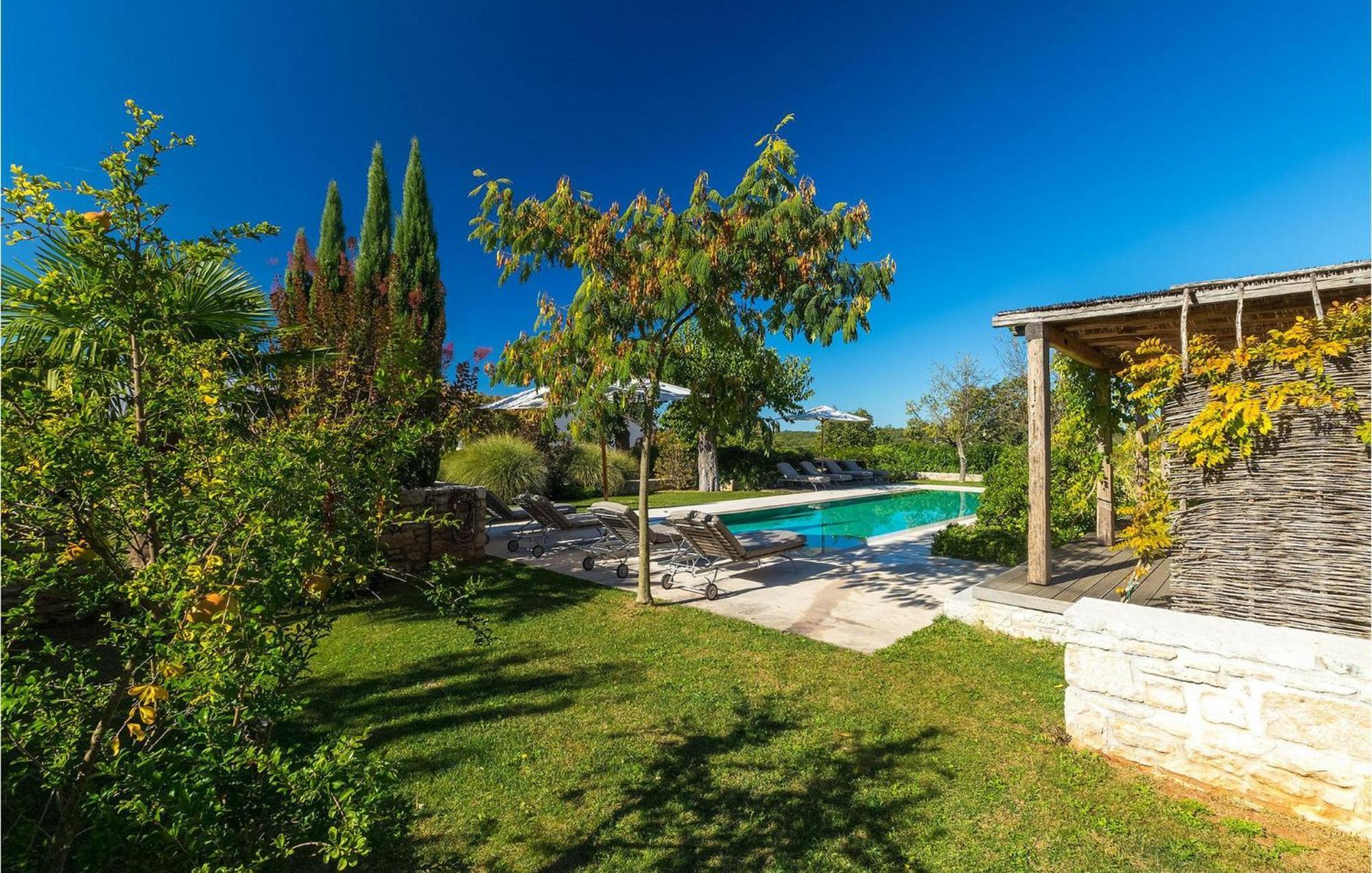 Villa Cipresso Porec Exterior photo